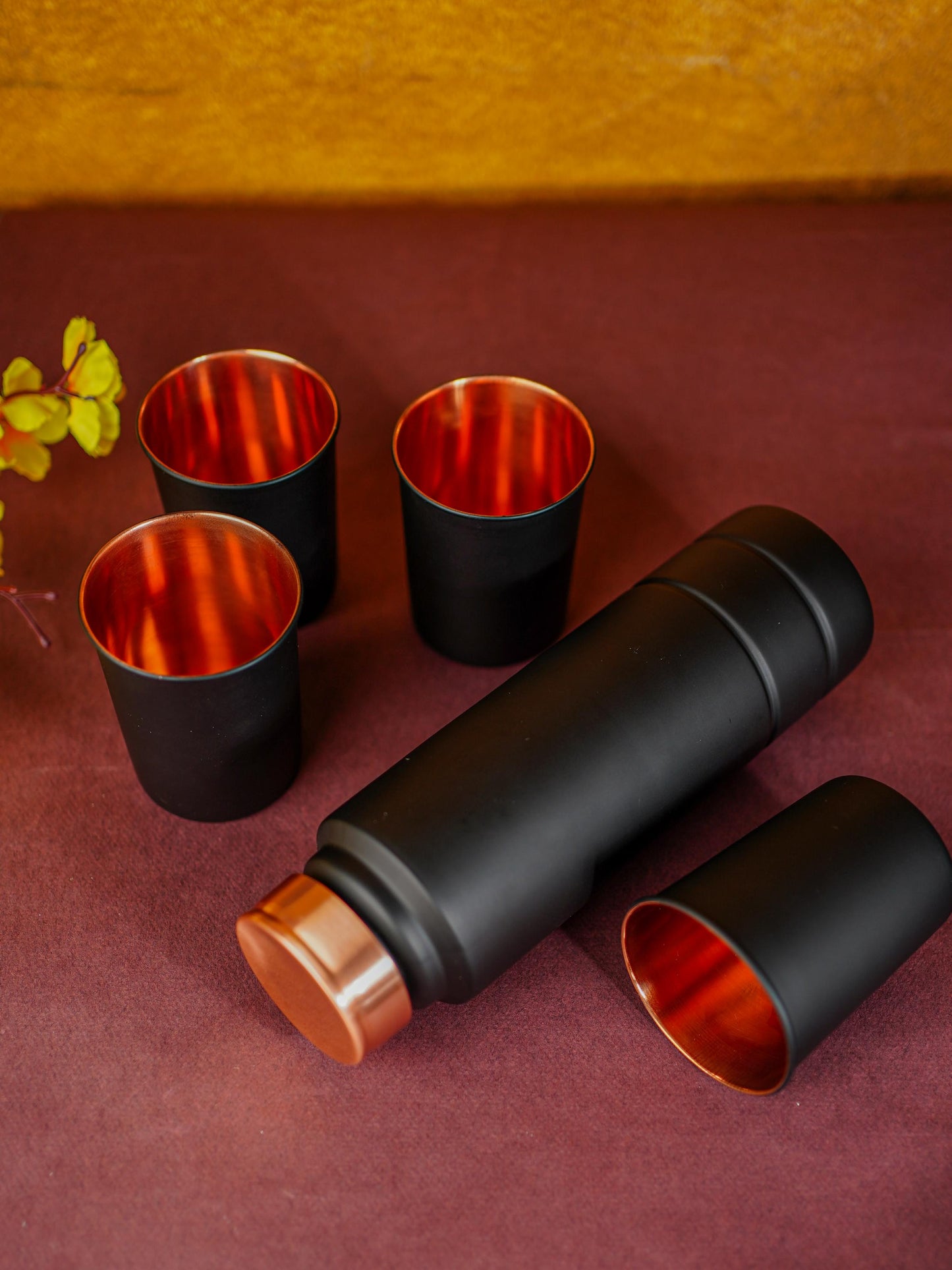 Bottle with 4 Glass Set - Black - BCG0231