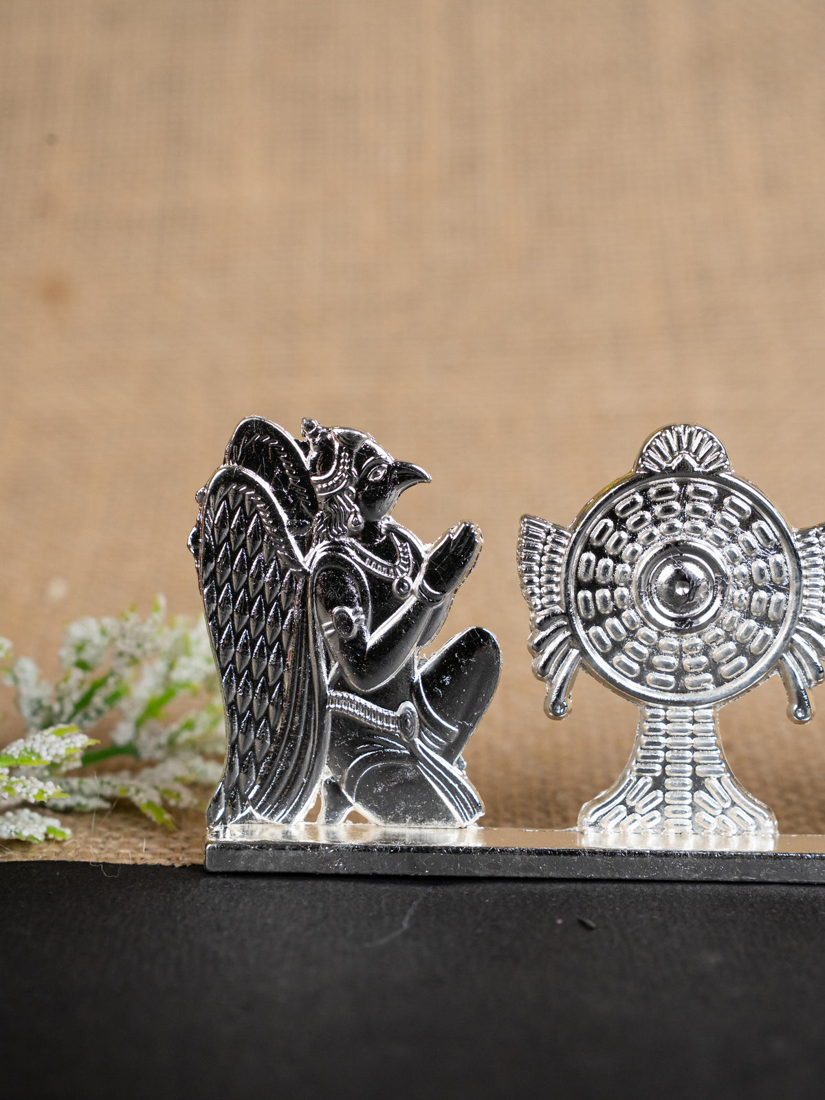 Zinc Alloy Shank Chakra Nama Stand - Silver Finish - WBG1424-4