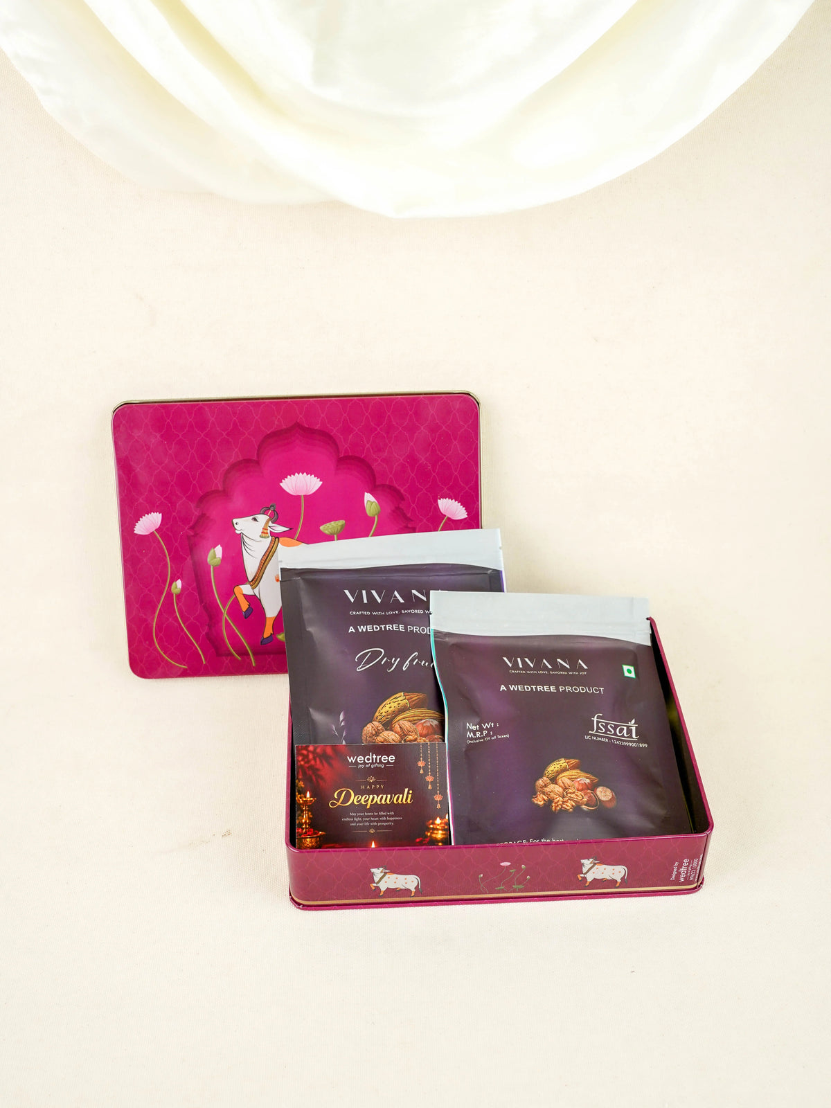 Deepavali: Trousseau Packing Tray with Pichwai Box & Dry Fruit - WDC0035