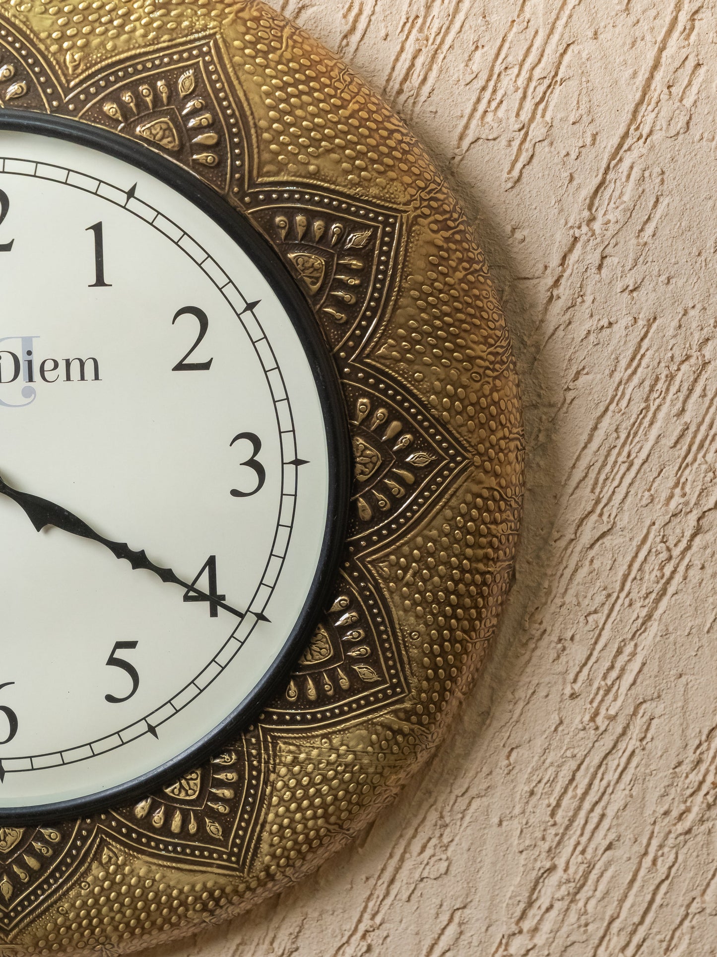 Wall Clock with Floral Design (18 inch) - WL2936