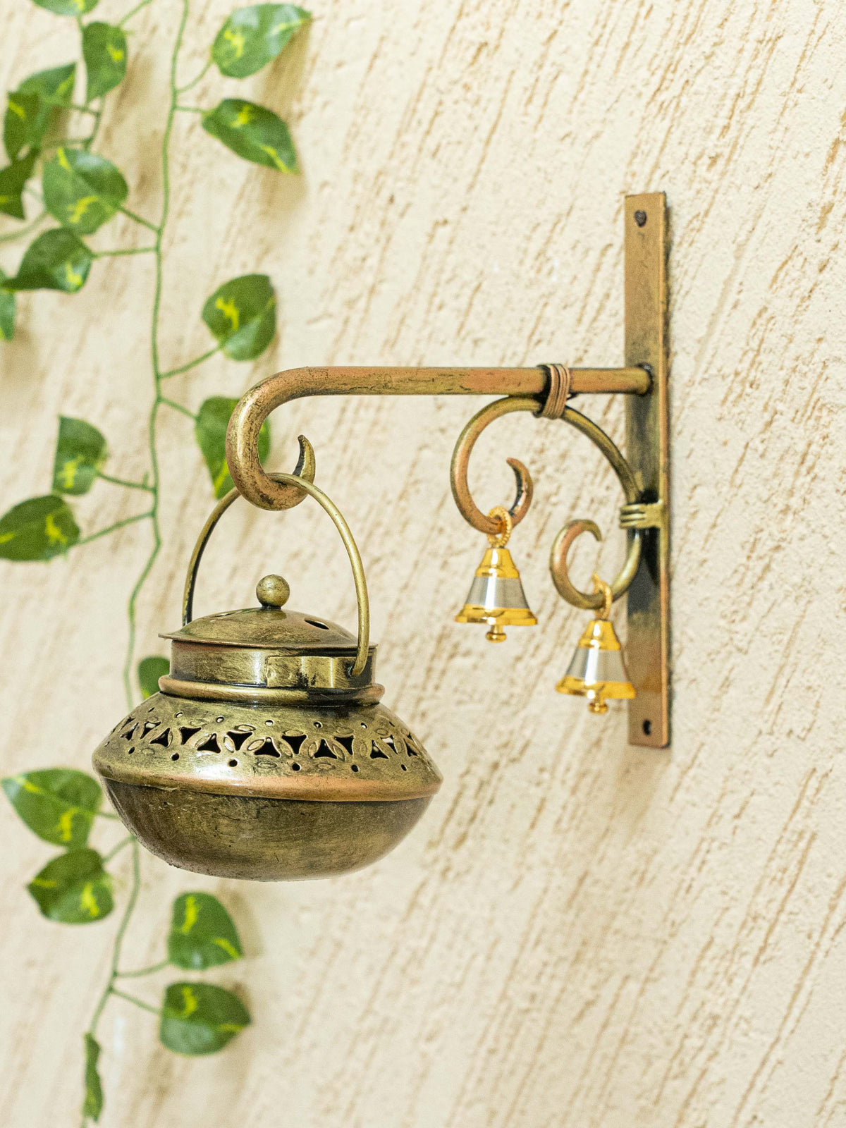 Metal Wall Hanging T Light Holder - WL5171