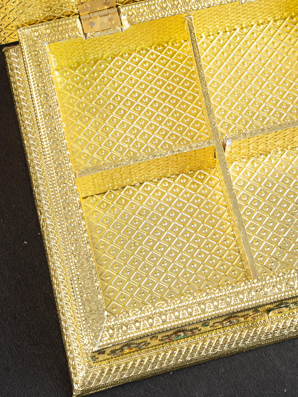 Customized - Meenakari Dry Fruit Box - Gold - 8x8 inch - WL5261