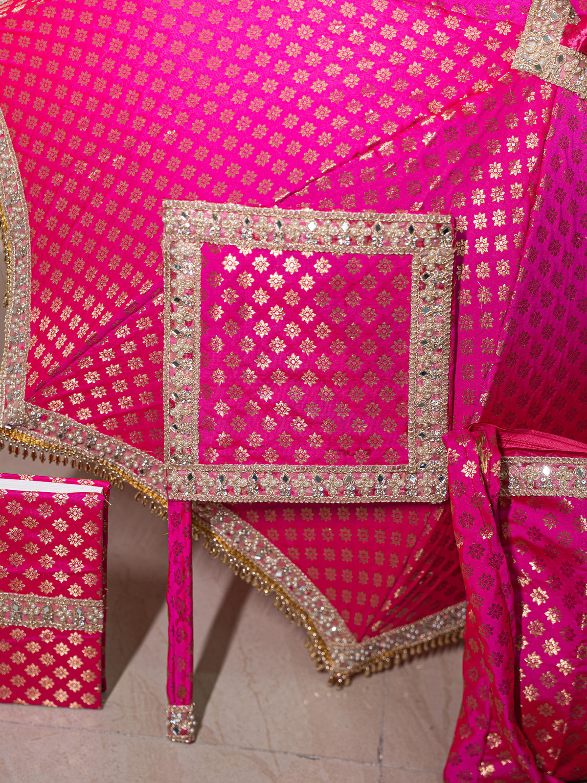 Kasi Yatra Set - Pink - WL5331