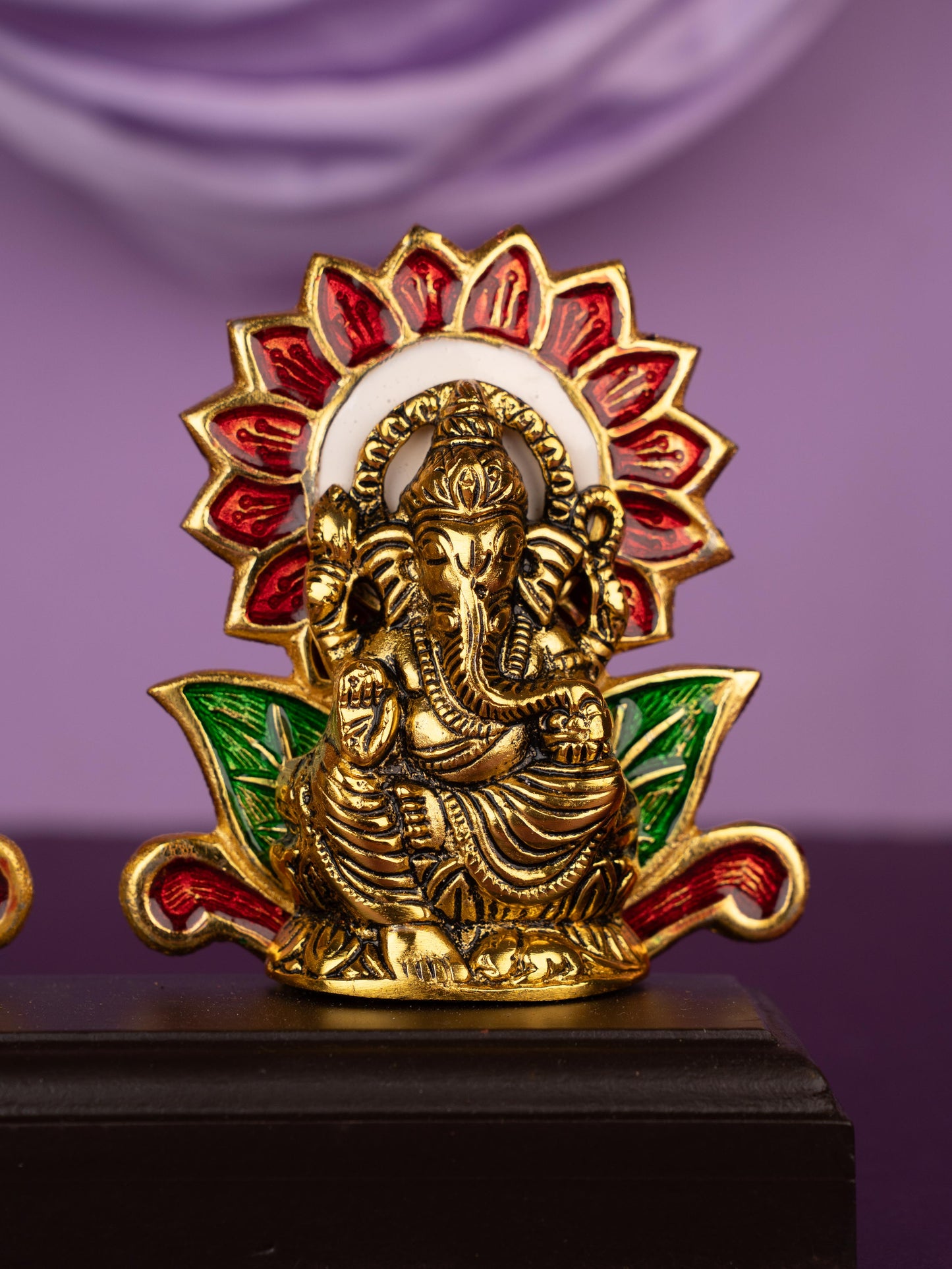 White Metal Lakshmi Ganesha Idol - WL5363