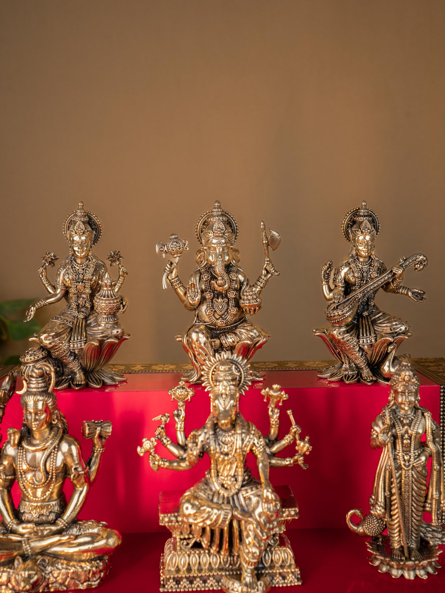 Swarna Golu 3 Step - Gold Oxidized Golu Padi & Brass Antique Idols - WL5422