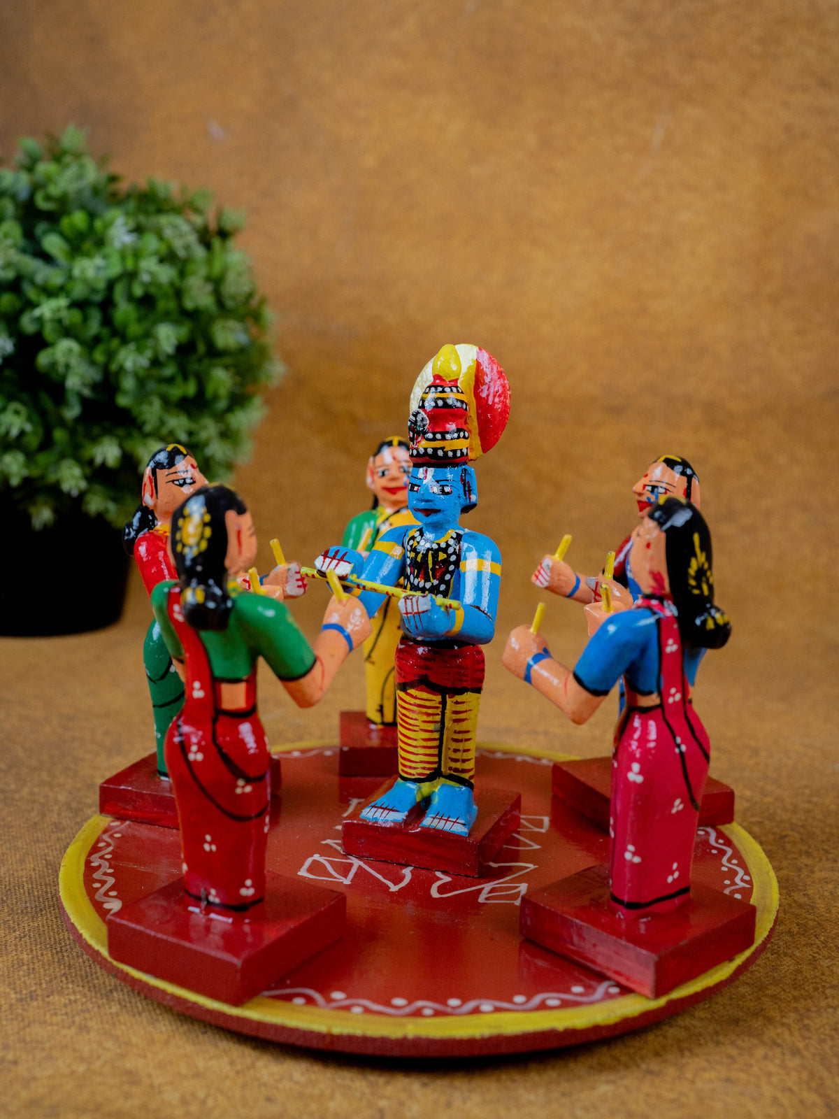 Kondapalli - Kolatam Krishna with Gopikas - 5 inch - WL5432
