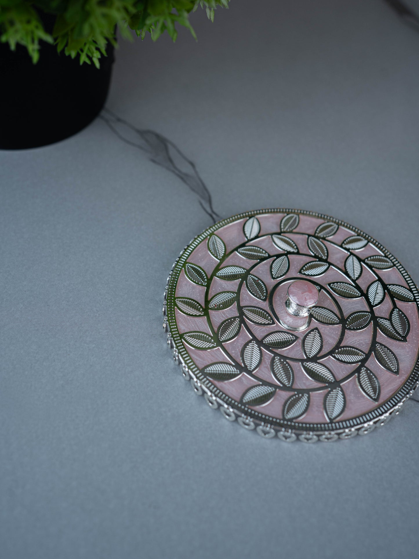 White Metal Designer Mug Lid - Pink - WL5495-1