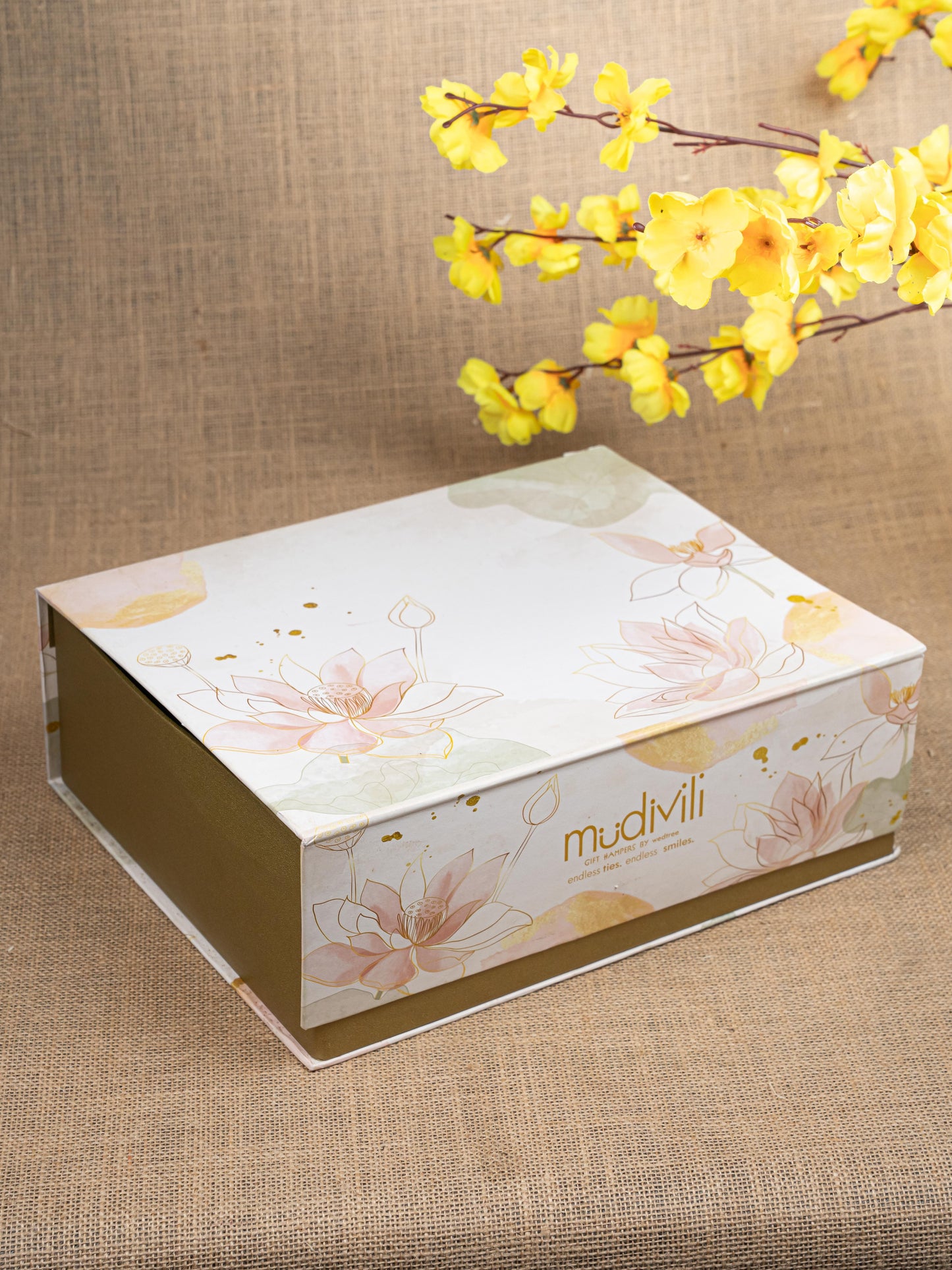 Gift Hamper - Votive with Tree of Life and Scented Candles - WMH0028