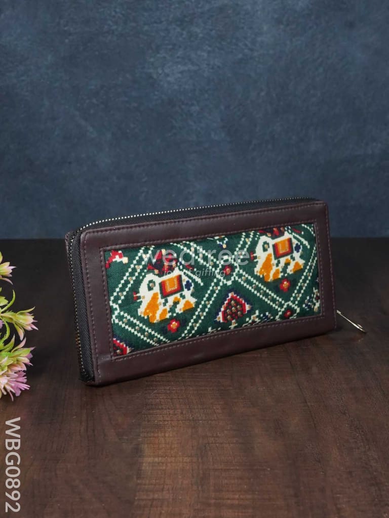 Assorted Printed Fabric Clutch - WBG0892