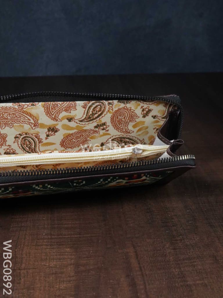 Assorted Printed Fabric Clutch - WBG0892