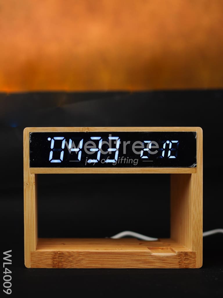 Bamboo Multifunctional Wireless Charging Junction - WL4009