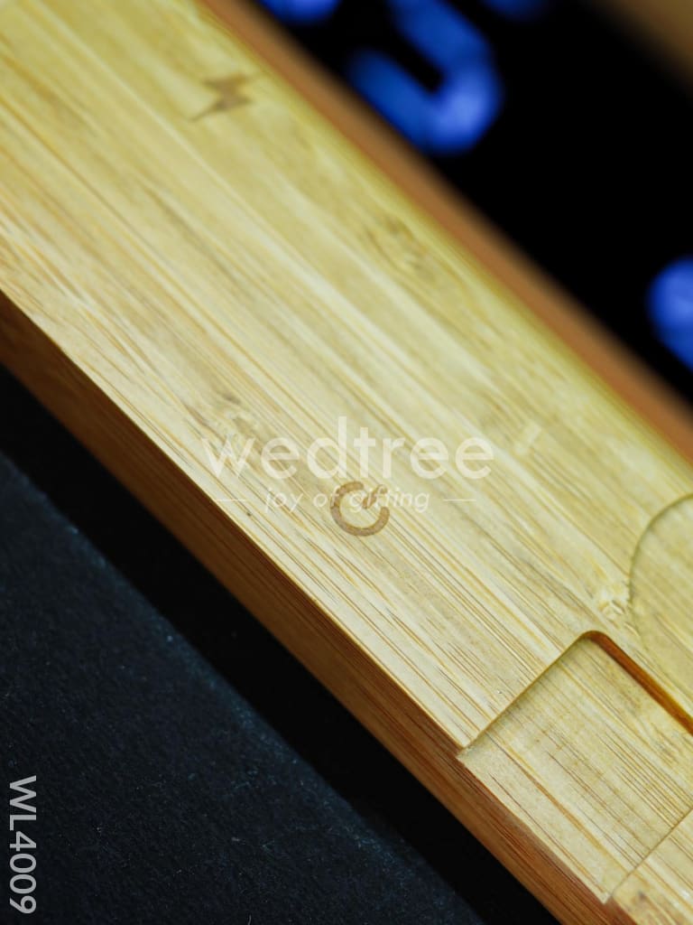 Bamboo Multifunctional Wireless Charging Junction - WL4009