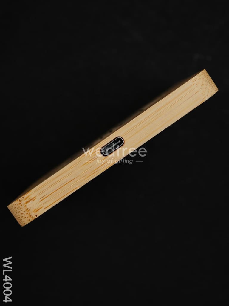 Bamboo Wireless Charger with USB Hub - 15 W - WL4004