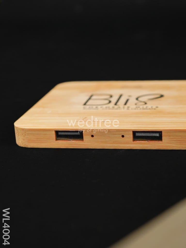 Bamboo Wireless Charger with USB Hub - 15 W - WL4004