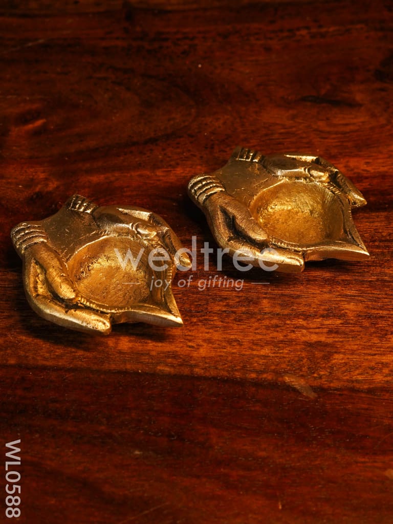 Brass Hand Shaped Diya - WL0588