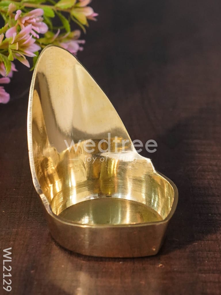Brass Maada Vilakku - WL2129