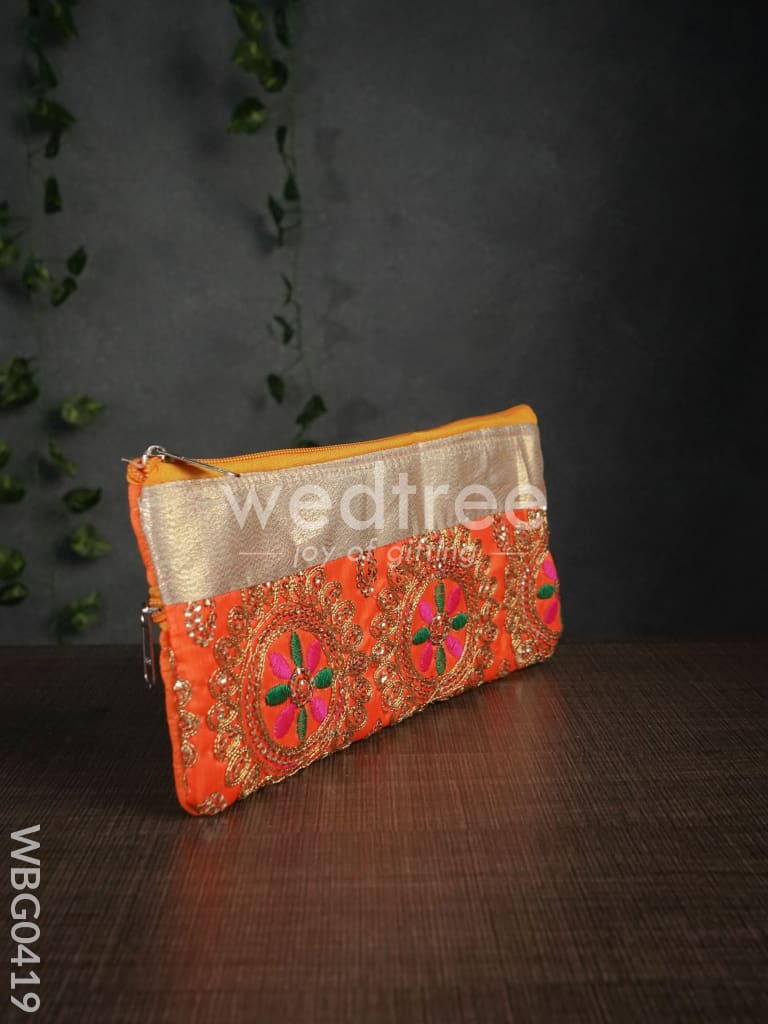Colourful Floral Embroidery Purse with Zipper - WBG0419