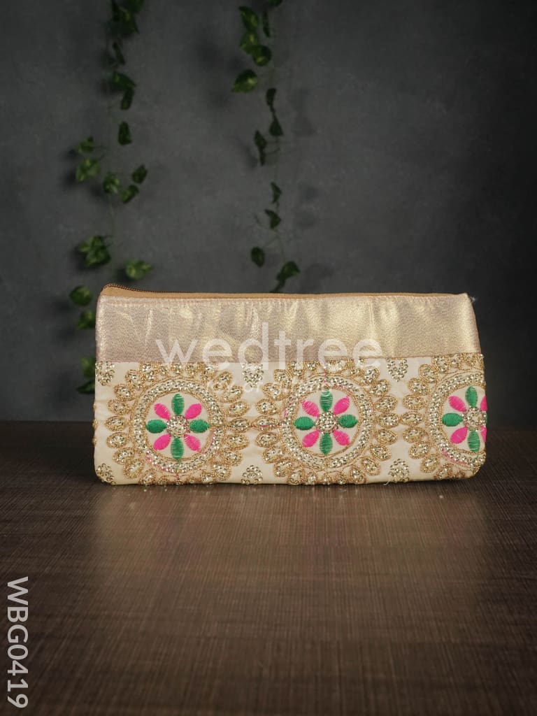 Colourful Floral Embroidery Purse with Zipper - WBG0419