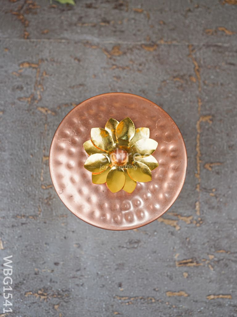 Copper Dry Fruit Box with Floral lid - WBG1541