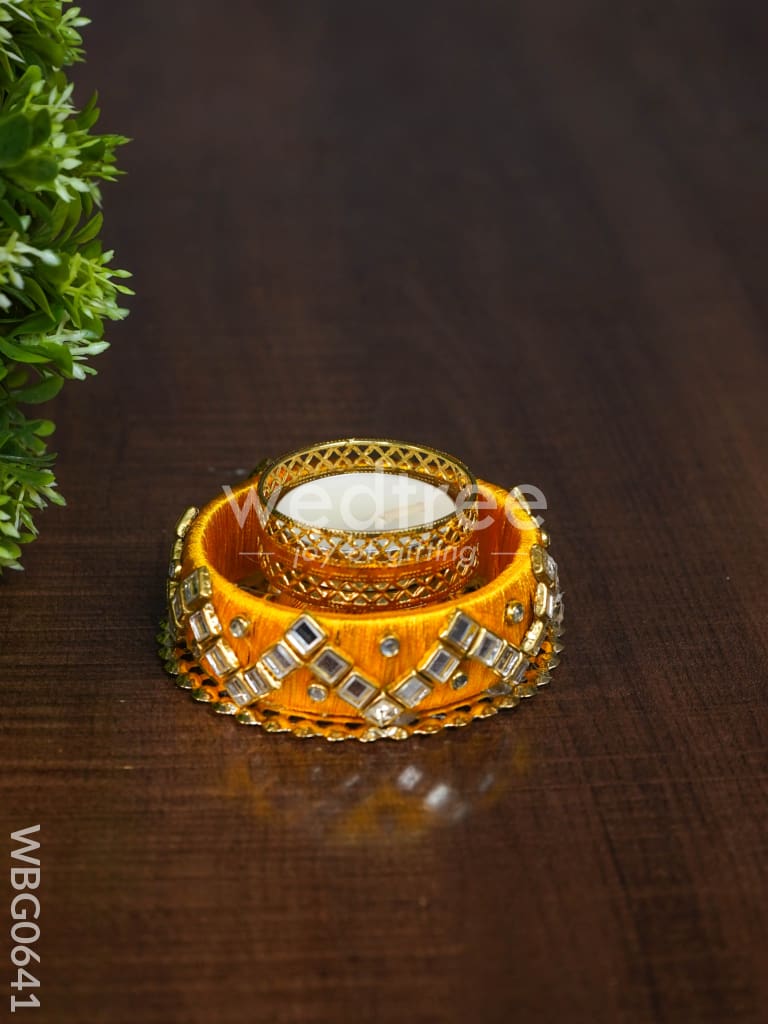 Decorative T-Light candle holder - WBG0641