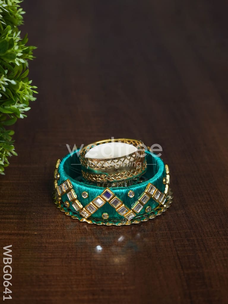 Decorative T-Light candle holder - WBG0641