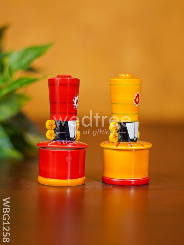 Etikoppaka Toys - Manjal Kumkum Holder - WBG1258