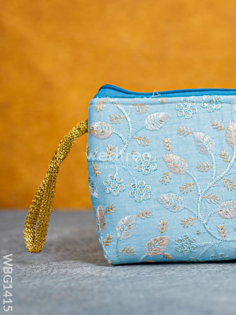 Floral Embroidered Pouch - WBG1415