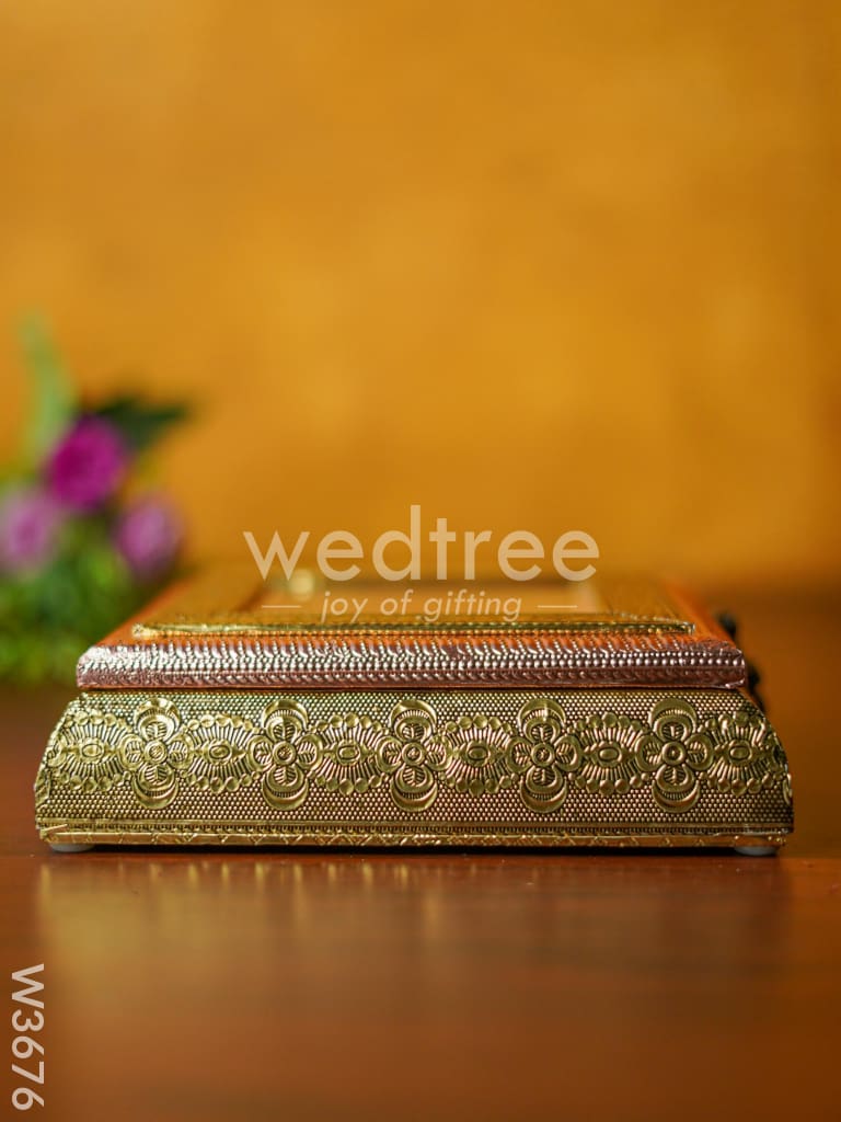 German Oxidised Transparent Dry Fruit Box 7 X 7 inch - W3676