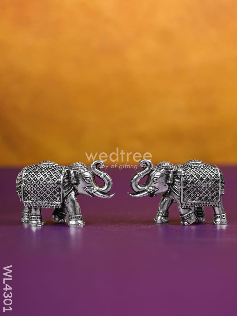German Silver Antique Elephant - 1.8 inch - WL4301