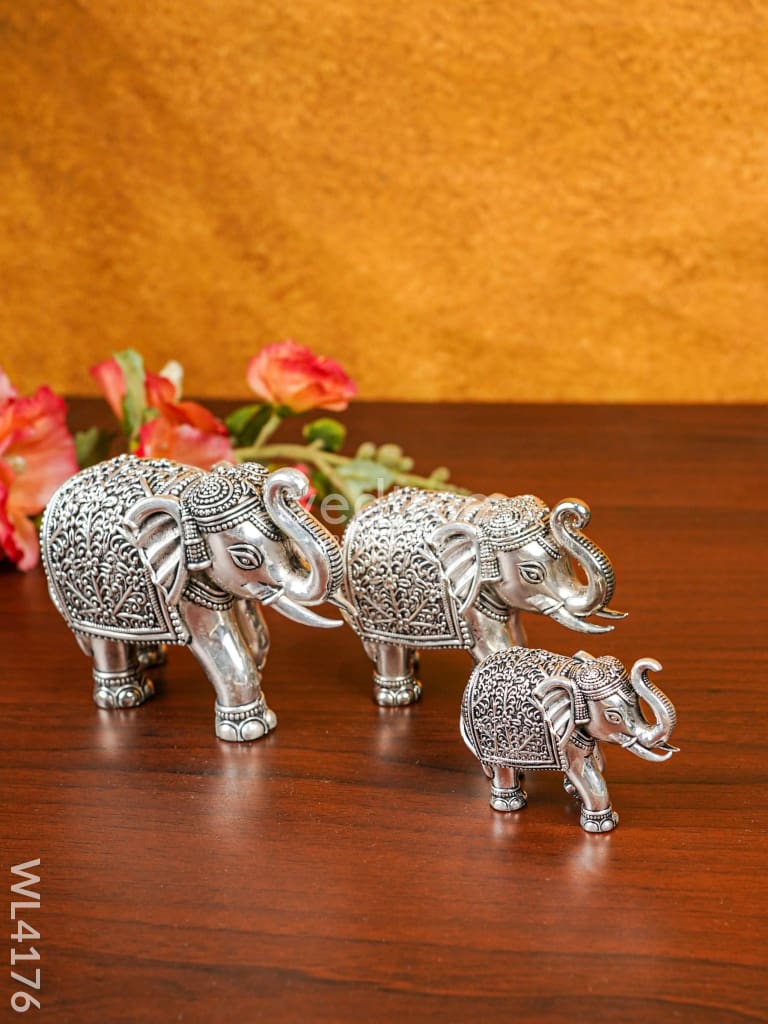 German Silver Elephant Figurine - Set of 3 - WL4176
