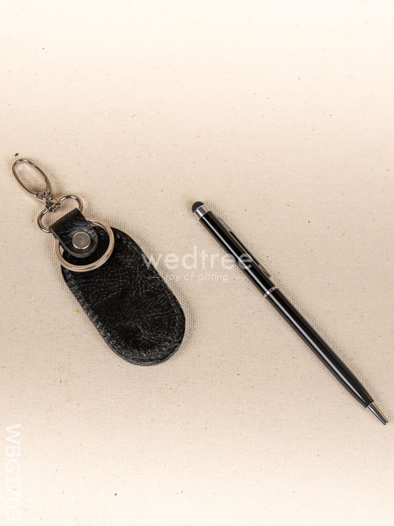 Gift Set - Leather Keychain with Pen - WBG1703