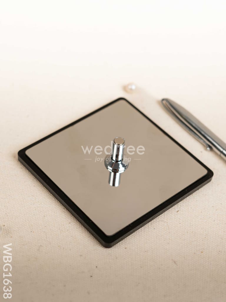 Gift Set - Pen with Square Magnet Stand - WBG1638