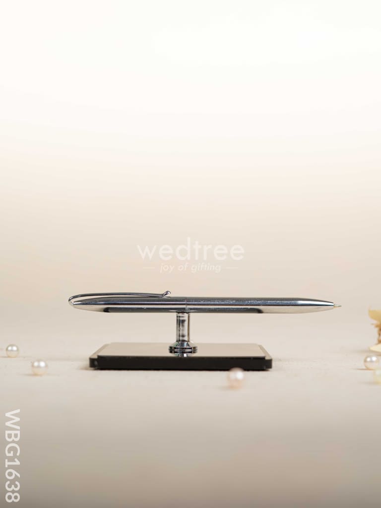 Gift Set - Pen with Square Magnet Stand - WBG1638
