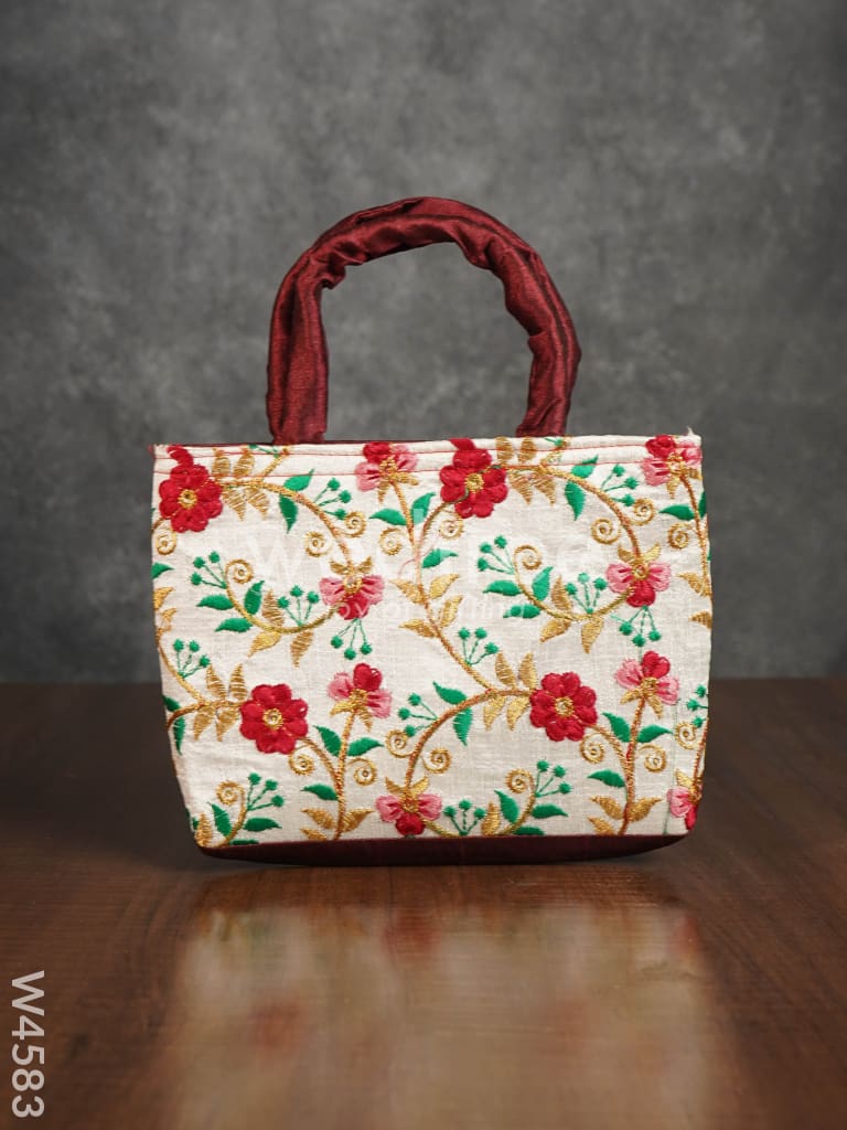 Hand Bag with Floral Embroidery - W4583