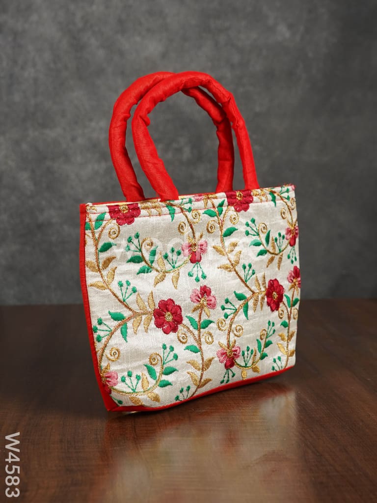 Hand Bag with Floral Embroidery - W4583