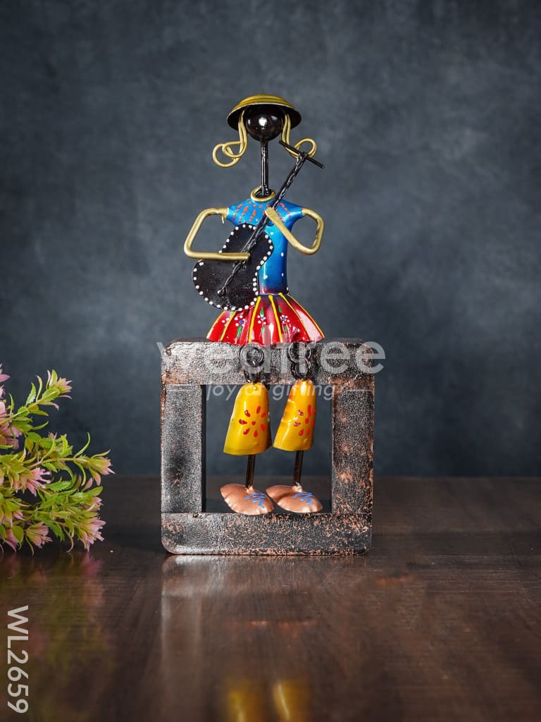 Handpainted Musicians with Wooden Stand - Set of 3 - WL2659