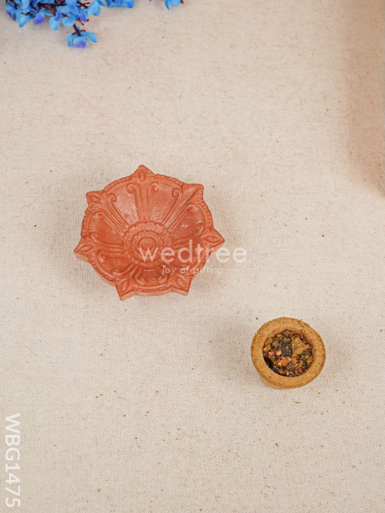 Kesar Sandalhood Haven Cups - WBG1475