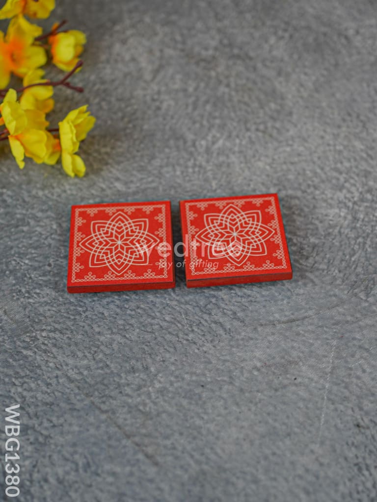 Laminated Manai - Hridaya Kamalam Kolam Design - Set of 2 - WBG1380