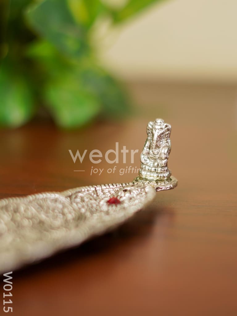 Leaf Agarbathi stand Oxidised Ganesh - W0115
