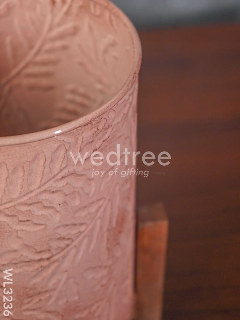 Leaf Imprinted Planter Pot with Wooden Stand - WL3236