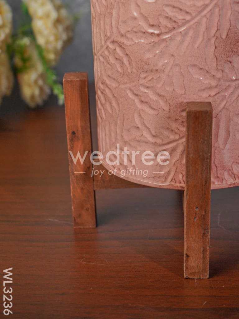 Leaf Imprinted Planter Pot with Wooden Stand - WL3236
