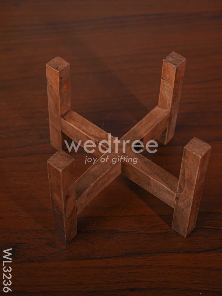 Leaf Imprinted Planter Pot with Wooden Stand - WL3236