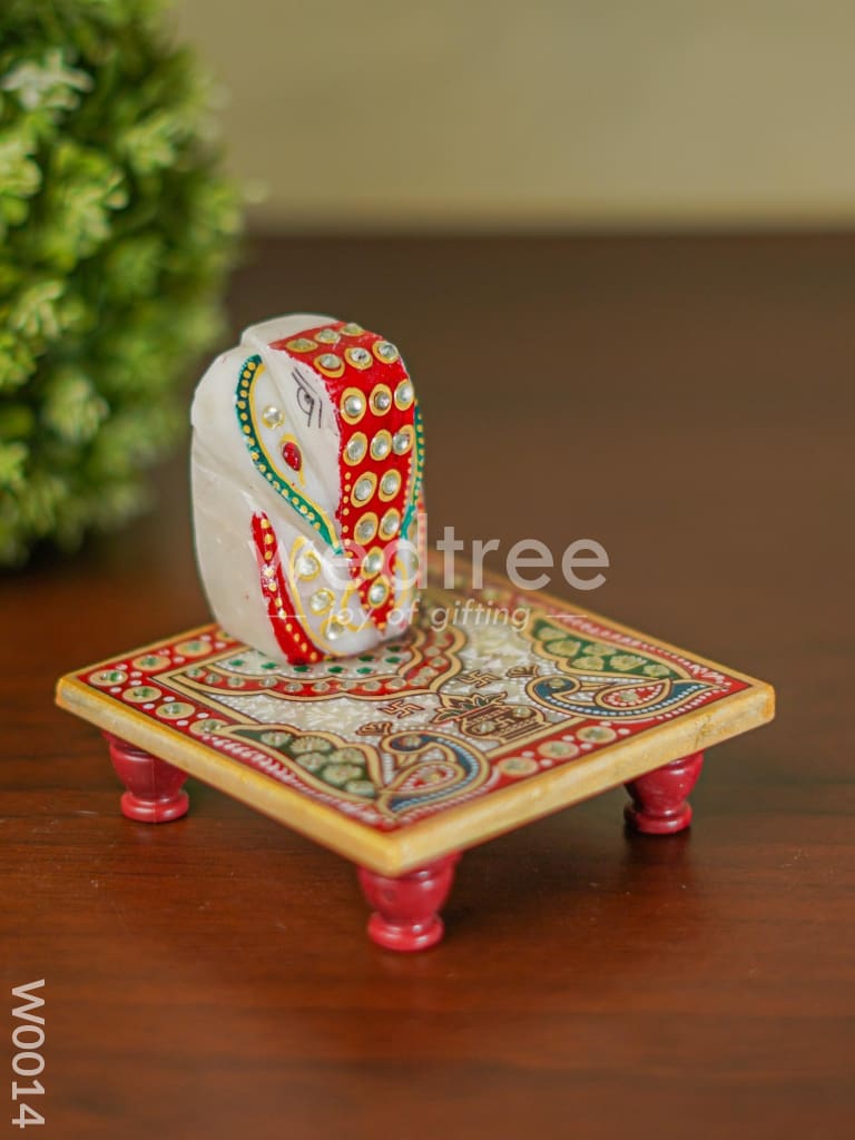 Marble Ganesha Chowki - W0014