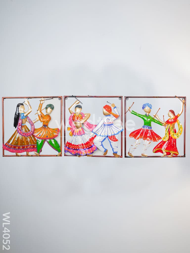 Metal Dancing Pair Wall Hanging - WL4052