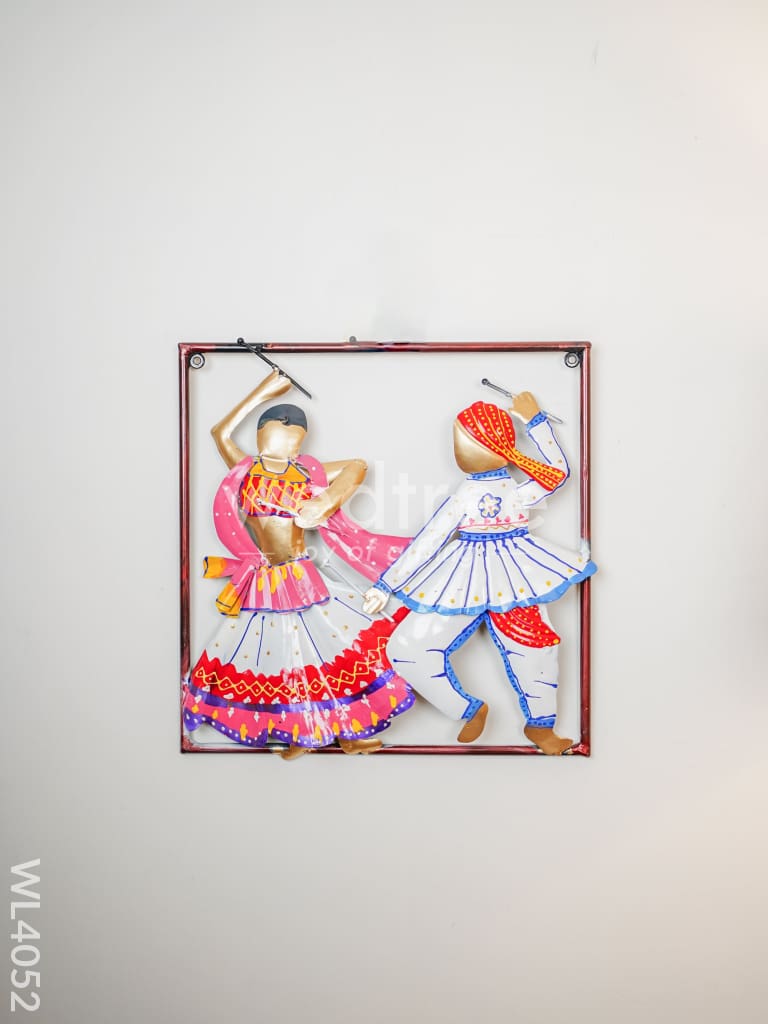 Metal Dancing Pair Wall Hanging - WL4052