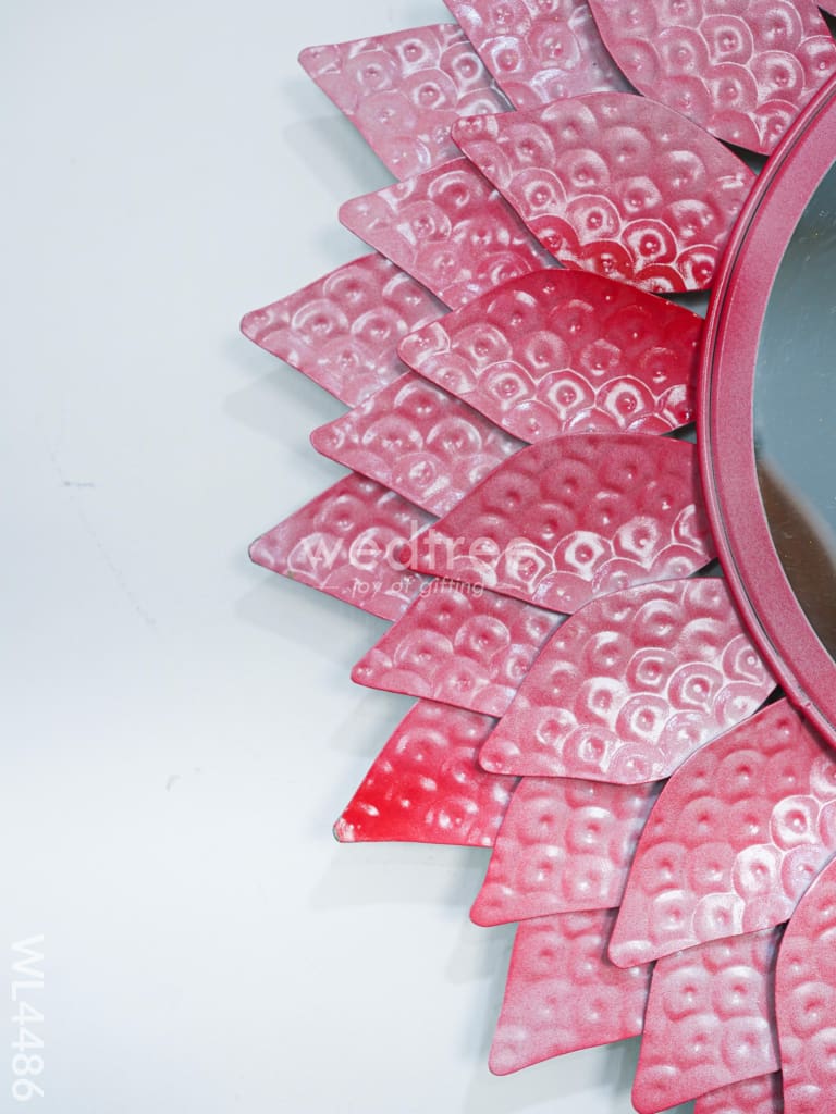 Metal Decor Mirror - Pink Wl4486 Mirrors