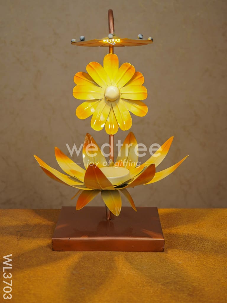 Metal Hand Painted Lotus Lamp - WL3703