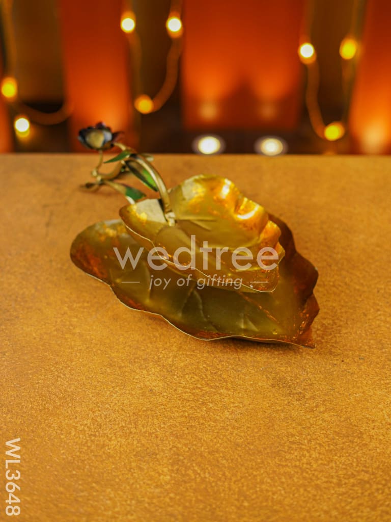 Metal Handpainted Leaf Tray - WL3648