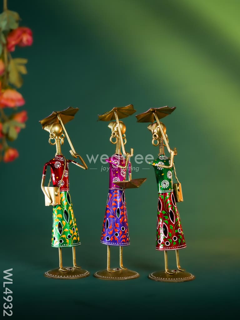 Metal Handpainted Rajasthani with Umbrella - Set of 3 - WL4932 Metal Decor Showpiece