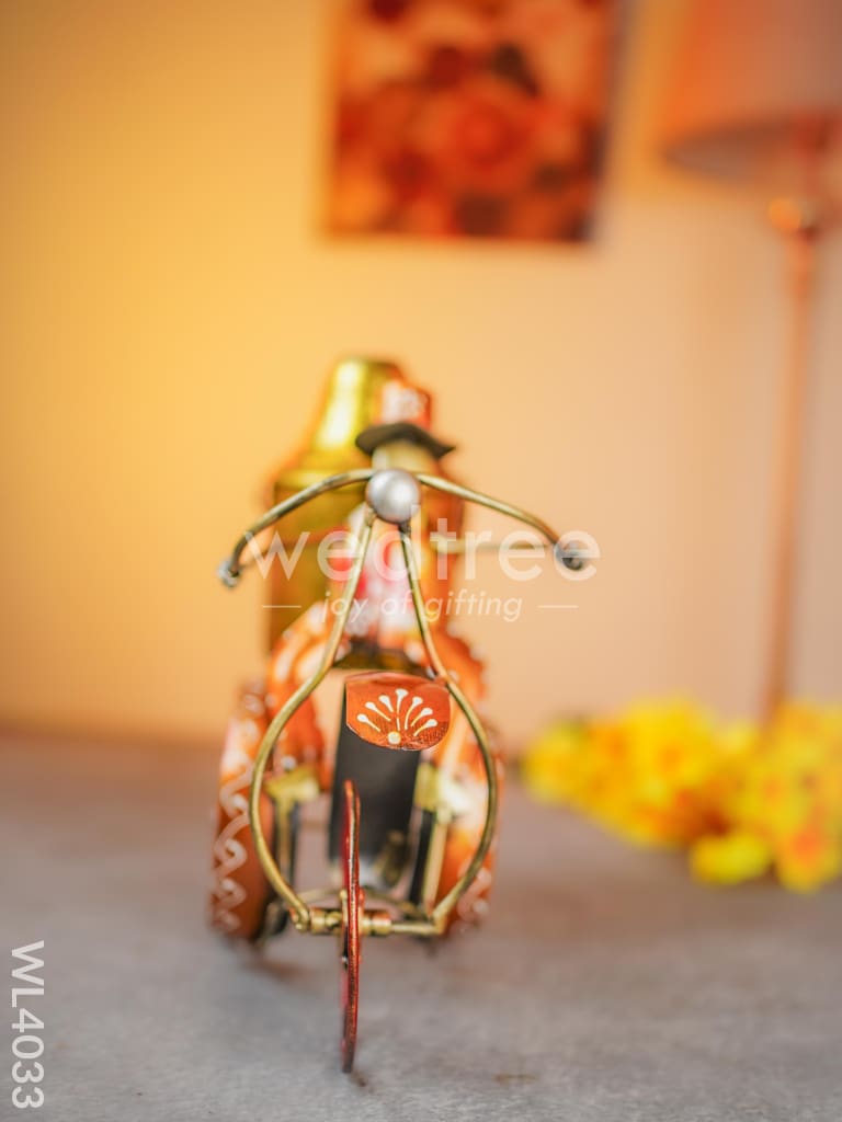 Metal Milkman on Cycle - WL4033